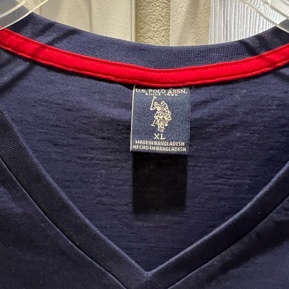 POLO MEN T-SHIRTS ($20 for 3) - Picture 2 of 6